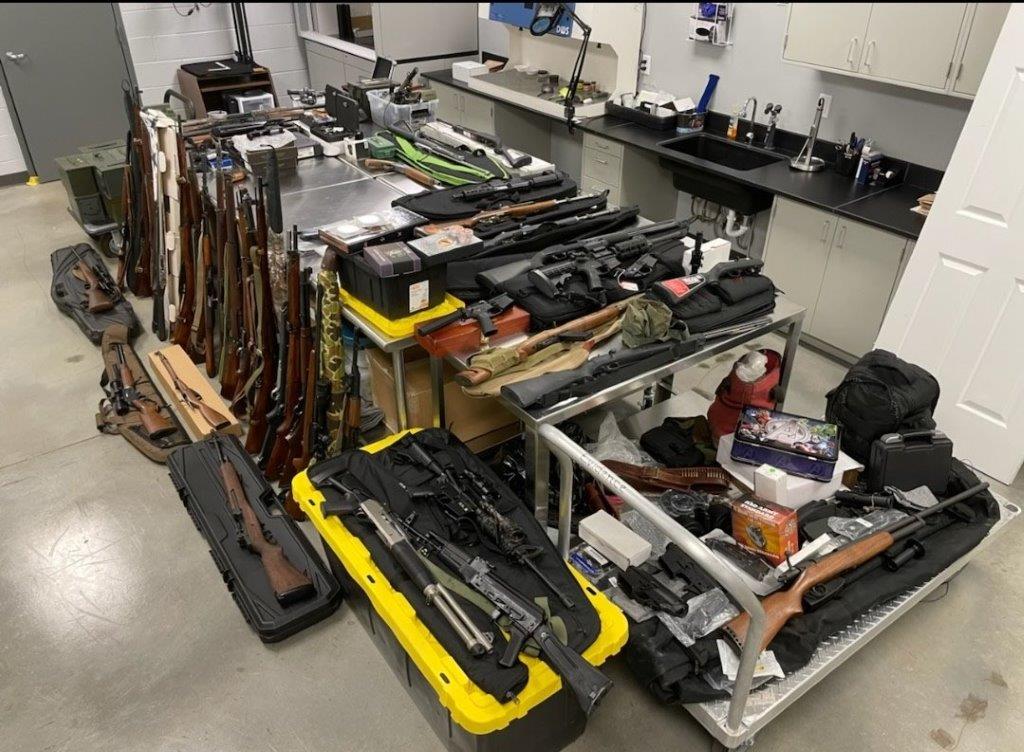 Hpdtf guns drugs photo 1